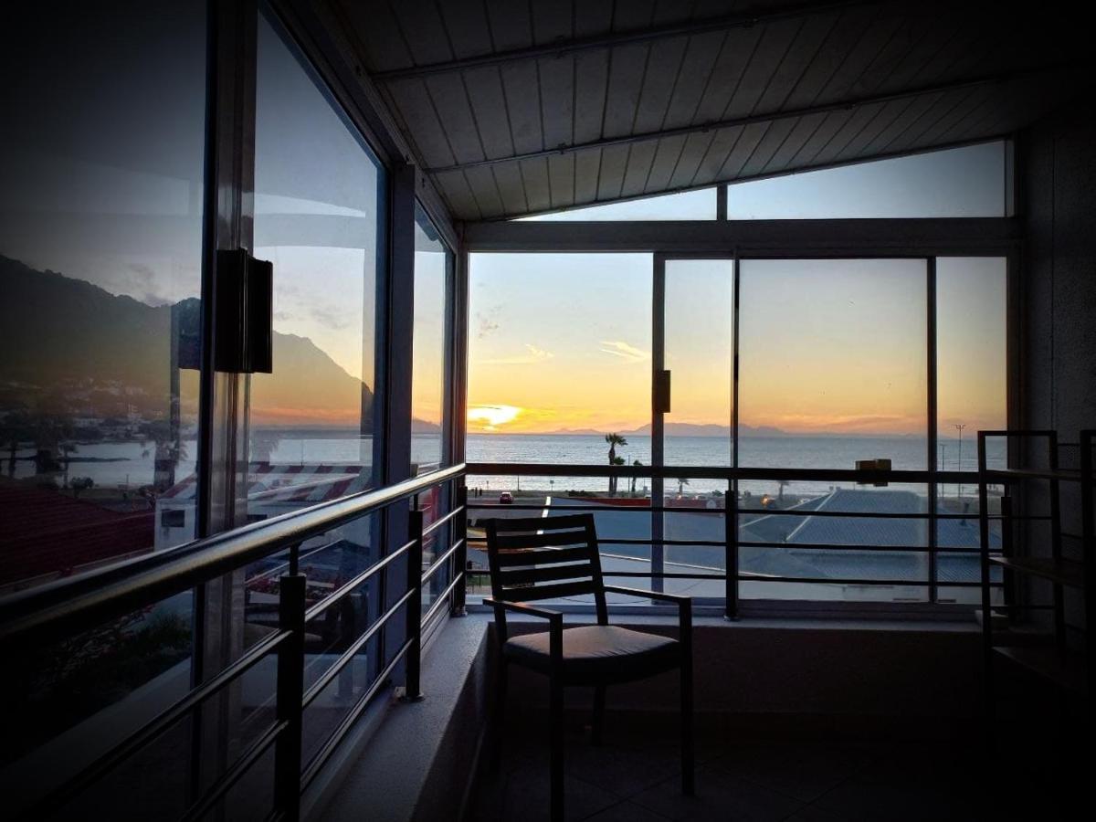 Bay-Side Apartment, Gordon'S Bay Bagian luar foto